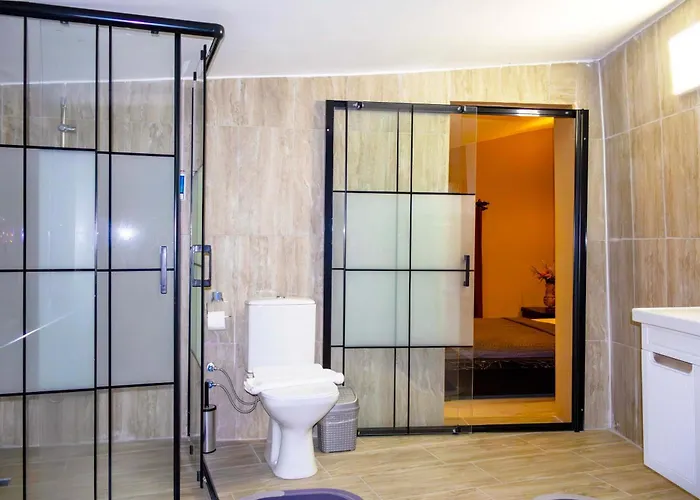 Seten House אורגופ